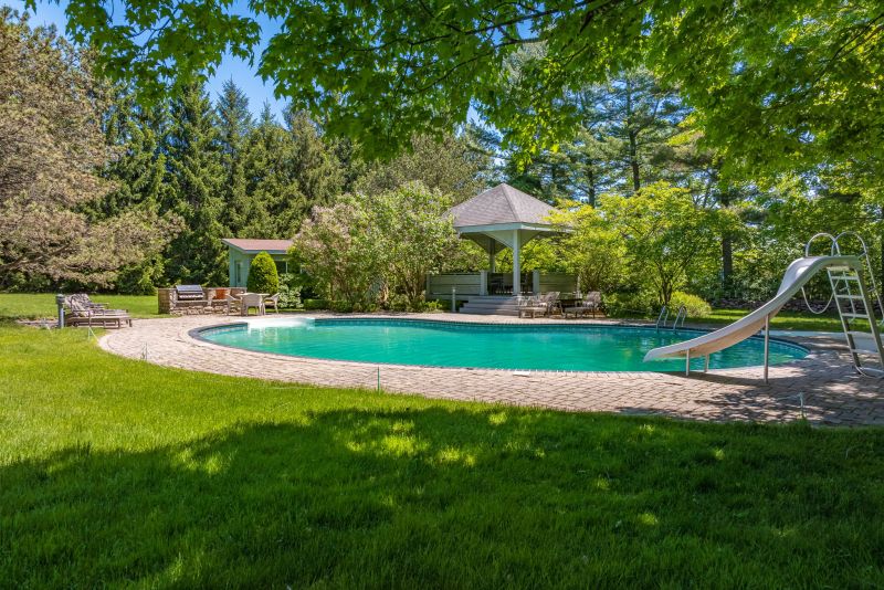 2615 Ridge Road West, Shanty Bay, ON, Canada, Shanty Bay, ON