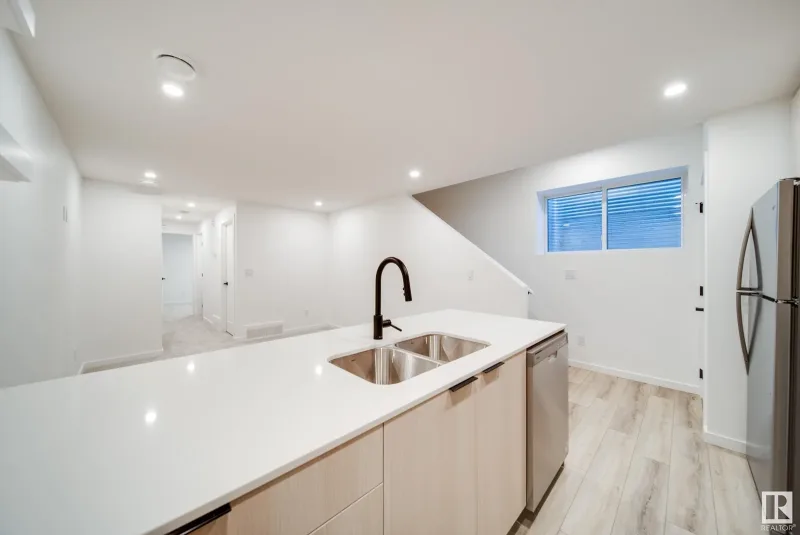7540 80 Avenue Northwest, Edmonton, AB