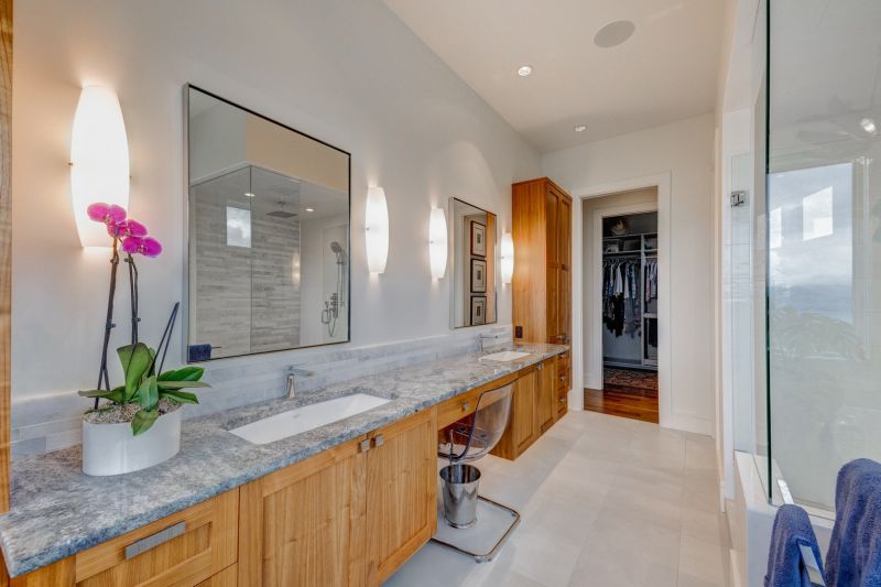 4936 Silver Stag Court, Kelowna, BC