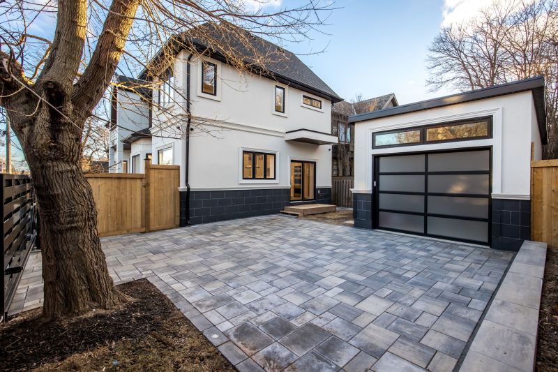 1352 Mount Pleasant Road, Toronto, ON, Canada, Toronto, ON