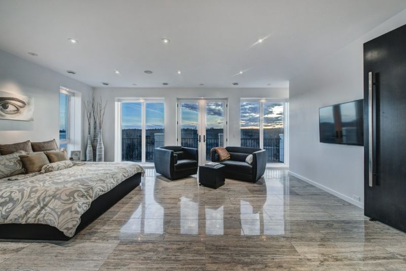 980 101 Street Southwest, Calgary, AB