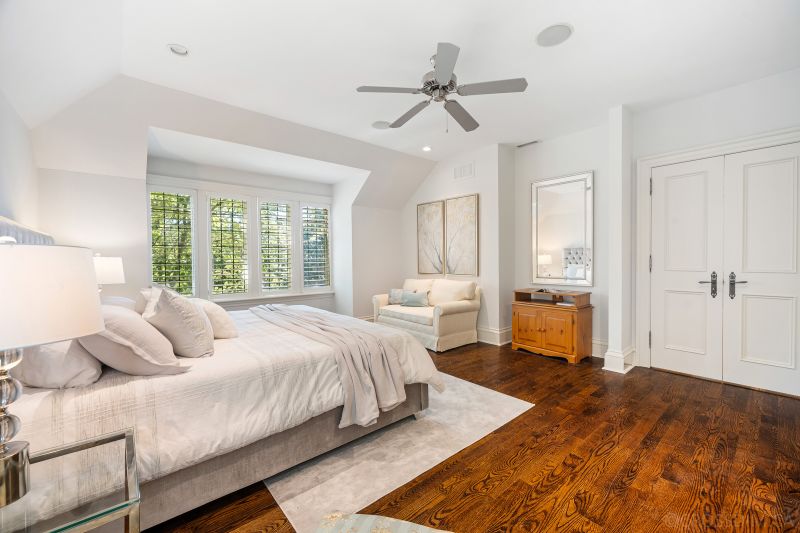 34 Dinnick Crescent, Toronto, ON