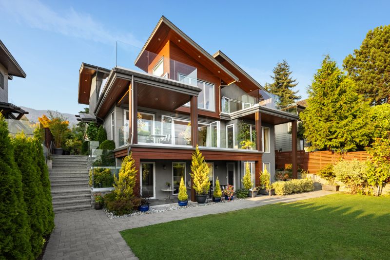 2449 Kings Avenue, West Vancouver, BC