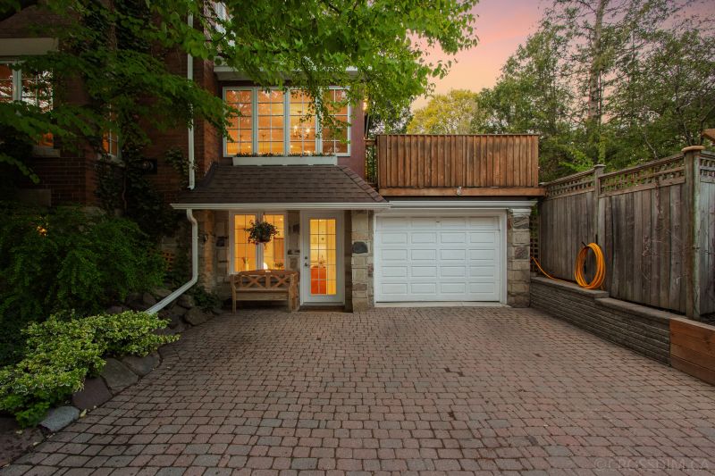 39 Acacia Road, Toronto, ON