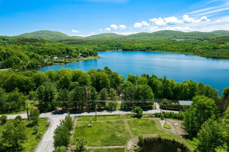 10 Rue du Mont-Aki, Bromont, QC