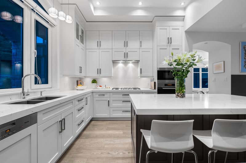 2130 Kings Avenue, West Vancouver, BC
