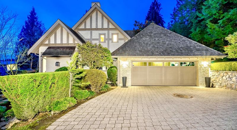 3140 Mathers Avenue, West Vancouver, BC
