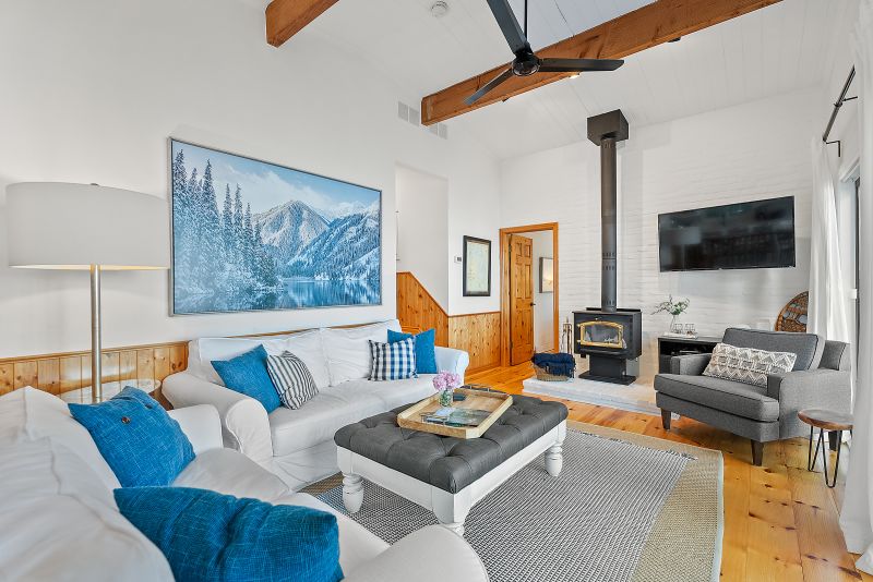 1043 Muskoka Crescent Road, Bracebridge, ON, Canada, Bracebridge, ON