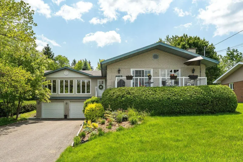 350 Rue Bullard, Estrie, QC