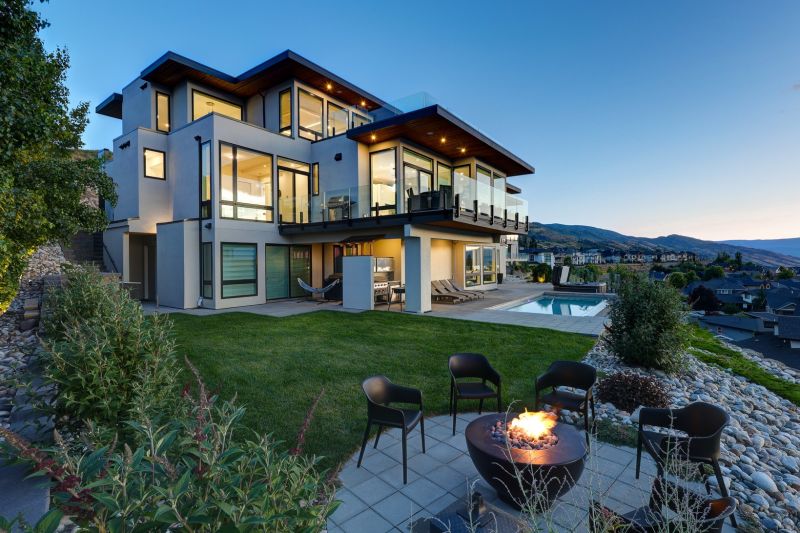 449 Swan Drive, Kelowna, BC
