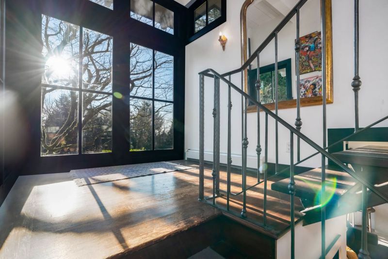 4297 Sunset Boulevard, North Vancouver, BC