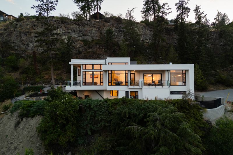 2843 Lakeridge Road, West Kelowna, BC