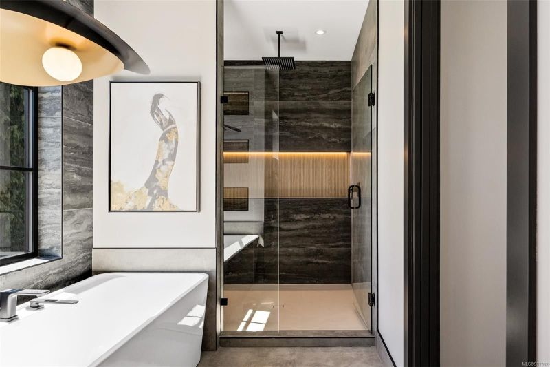 2651 Anscomb Place, Victoria, BC