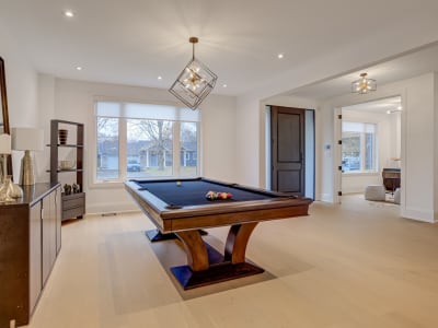 Luxury estate at 102 Cumming Court, Hamilton, ON — photo 8
