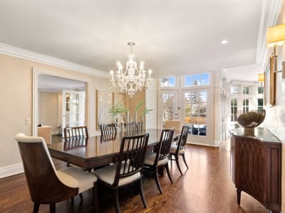 Luxury estate at 27 Strathgowan Crescent, Toronto, ON — photo 6