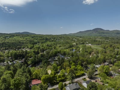 Luxury estate at 158 Avenue du Parc, Magog, QC — photo 2