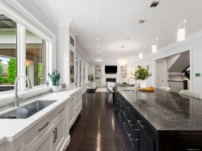 Luxury estate at 363 Niar Avenue, Mississauga, ON — photo 15