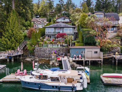 Luxury estate at Brentwood Bay, BC — photo 21