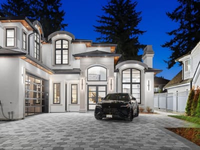 Luxury estate at 10258 128A Street, Surrey, BC — photo 4