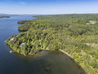 Luxury estate at Chem. d'Olivier, Magog, QC — photo 1