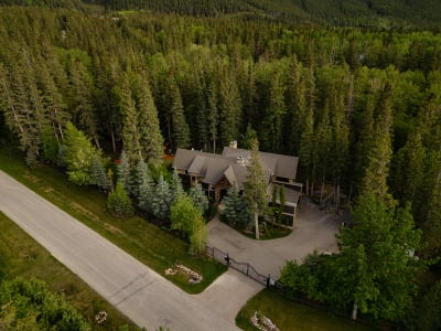 Luxury estate at 9 Mountaineer Close, Lac des Arcs, AB — photo 36