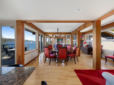 Luxury estate at 9987 Welcome Wynd, Halfmoon Bay, BC — photo 11