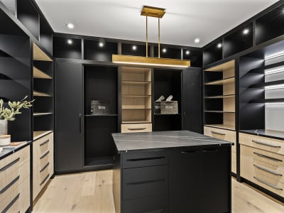 Luxury estate at 1016 Beverley Boulevard Southwest, Calgary, AB — photo 20