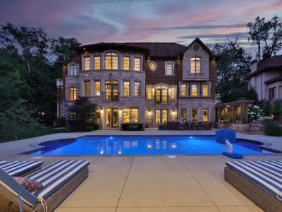 Luxury estate at 1459 Stavebank Road, Mississauga, ON — photo 1