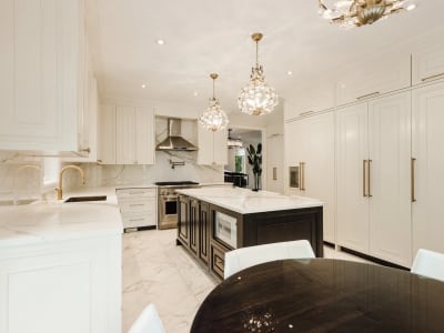 Luxury estate at 524 Rue des Falaises, Mont-Saint-Hilaire, QC — photo 15