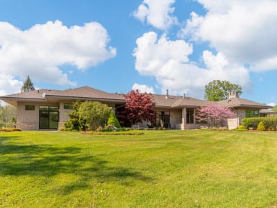 Luxury estate at 1099 Mineral Springs Road, Hamilton, ON — photo 33