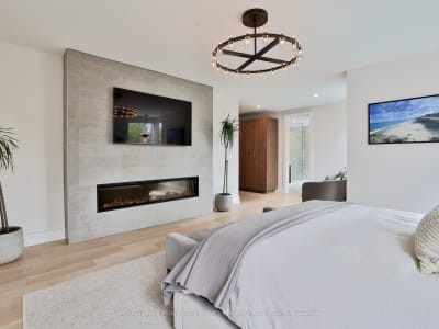 Luxury estate at 1102 Crestview Street, Oakville, ON — photo 19