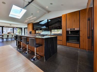 Luxury estate at 621 Sir Richards Road, Mississauga, ON — photo 9