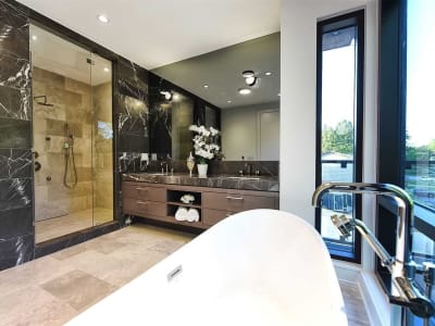 Luxury estate at 4042 Apple Valley Lane, Burlington — photo 14