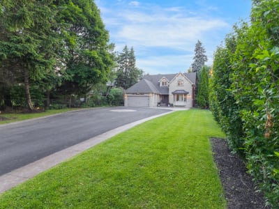 Luxury estate at 807 Indian Road, Mississauga, ON — photo 3