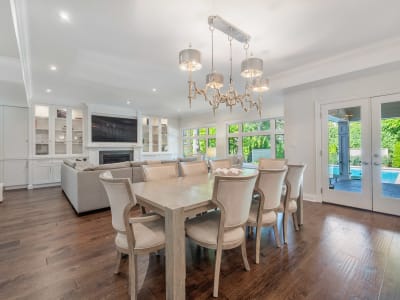 Luxury estate at 3087 Lakeshore Road, Burlington, ON — photo 7