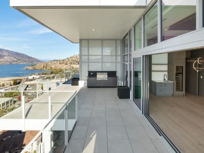 Luxury estate at 1181 Sunset Drive #2902, Kelowna, BC — photo 4