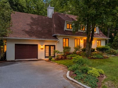 Luxury estate at 190 Avenue Joanna, Saint-Ambroise-de-Kildare, QC — photo 1