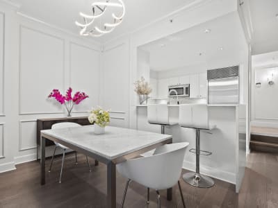Luxury estate at 493 Broughton Street, Vancouver, BC — photo 2