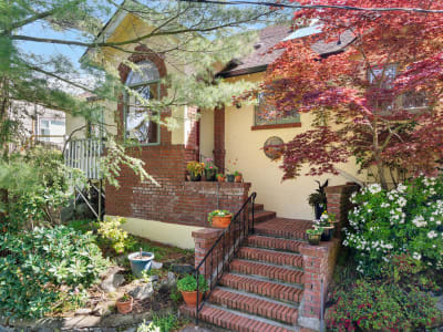 Luxury estate at 1019 Terrace Avenue, Victoria, BC — photo 11