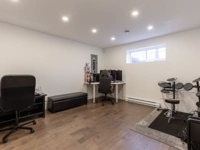 Luxury estate at 301 Rue des Hirondelles, Saint-Eustache — photo 19