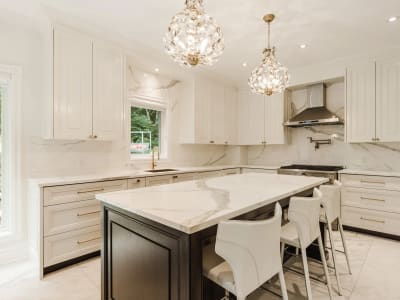 Luxury estate at 524 Rue des Falaises, Mont-Saint-Hilaire, QC — photo 14
