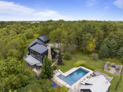 Luxury estate at 17720 Mississauga Rd, Caledon, ON — photo 2