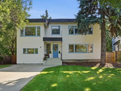 Luxury estate at 9107 118 Street Northwest, Edmonton, AB — photo 3