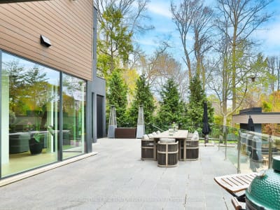 Luxury estate at 1102 Crestview Street, Oakville, ON — photo 32