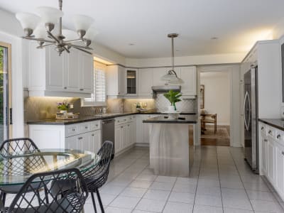Luxury estate at 15 Old Colony Rd, Toronto, ON — photo 17