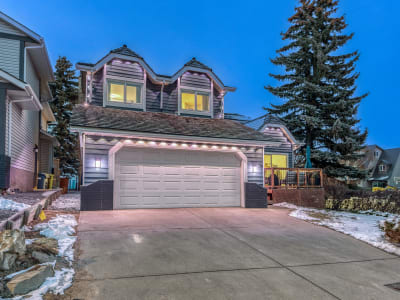 Luxury estate at 76 Stradbrooke Way Southwest, Calgary, AB — photo 3