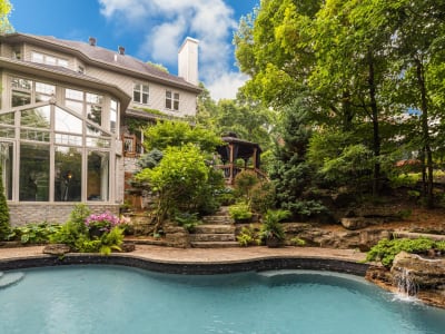 Luxury estate at 53 Av. du Bel-Horizon, Sainte-Julie, QC — photo 18