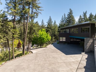 Luxury estate at 324 Clifton Road, Kelowna, BC — photo 31