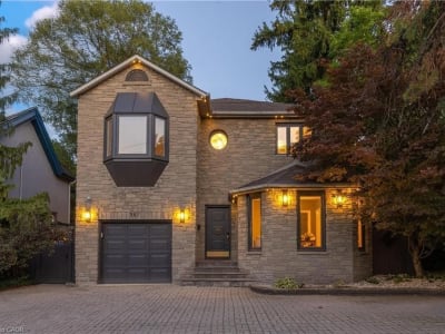 Luxury estate at 381 Queen Street South, Hamilton, ON — photo 1