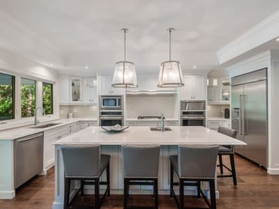 Luxury estate at 3087 Lakeshore Road, Burlington, ON — photo 11
